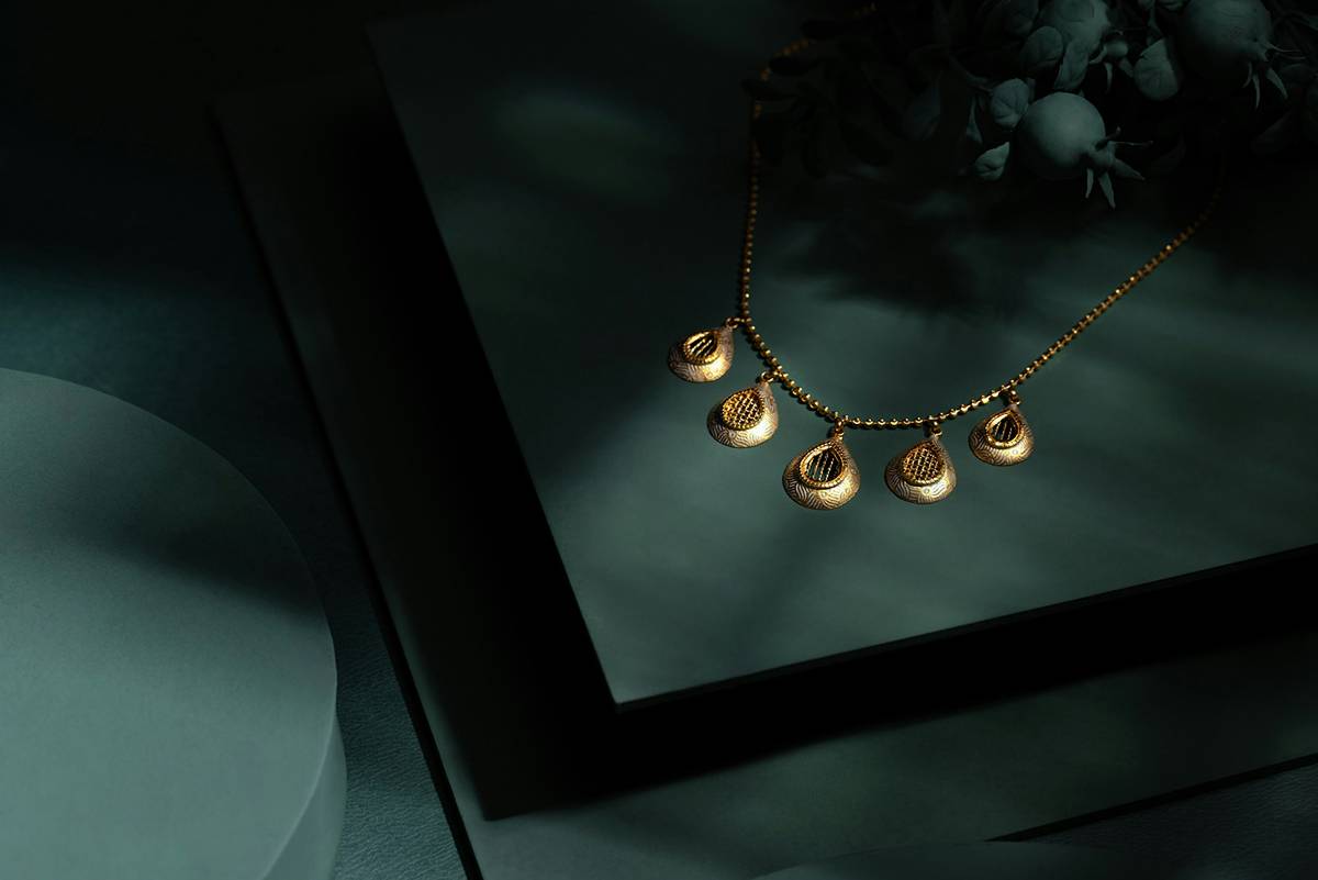 At Home Jewelry Boxes: Where Style Meets Smart Storage